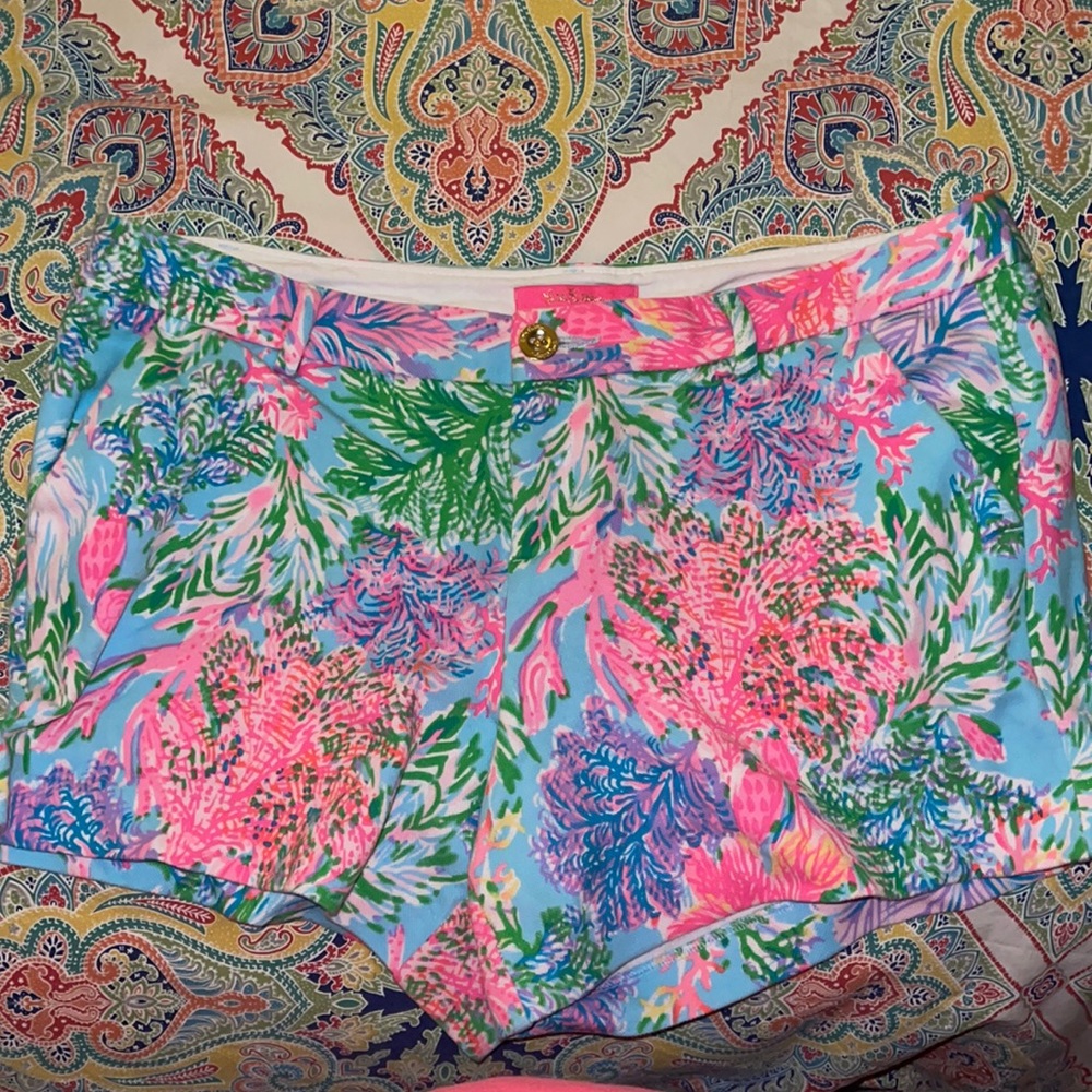 Lilly Pulitzer 5”Callahan short beautiful pattern, size 12